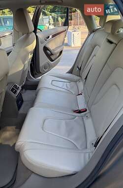 Седан Audi A4 2010 в 