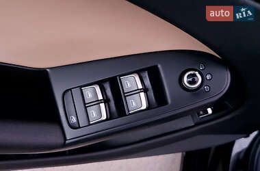 Седан Audi A4 2013 в 