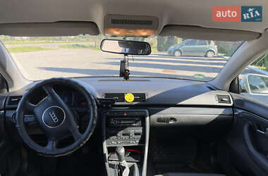 Седан Audi A4 2002 в Дубно