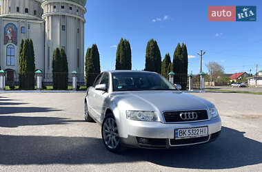 Седан Audi A4 2002 в Дубні