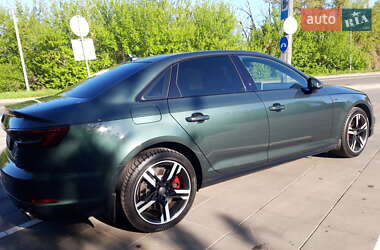 Седан Audi A4 2016 в 