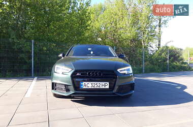 Седан Audi A4 2016 в 