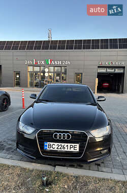 Седан Audi A4 2012 в 