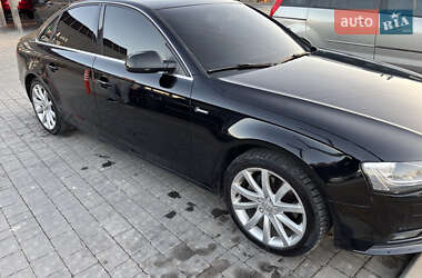 Седан Audi A4 2012 в 