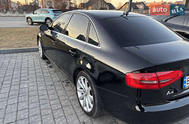 Седан Audi A4 2012 в 