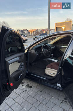 Седан Audi A4 2012 в 