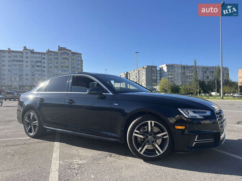Седан Audi A4 2017 в Ивано-Франковске