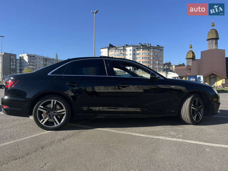 Седан Audi A4 2017 в Ивано-Франковске