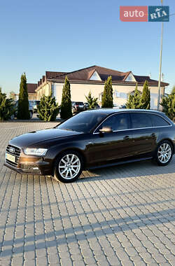 Универсал Audi A4 2015 в 