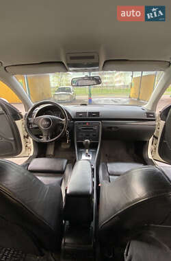 Седан Audi A4 2001 в 