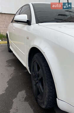 Седан Audi A4 2001 в 