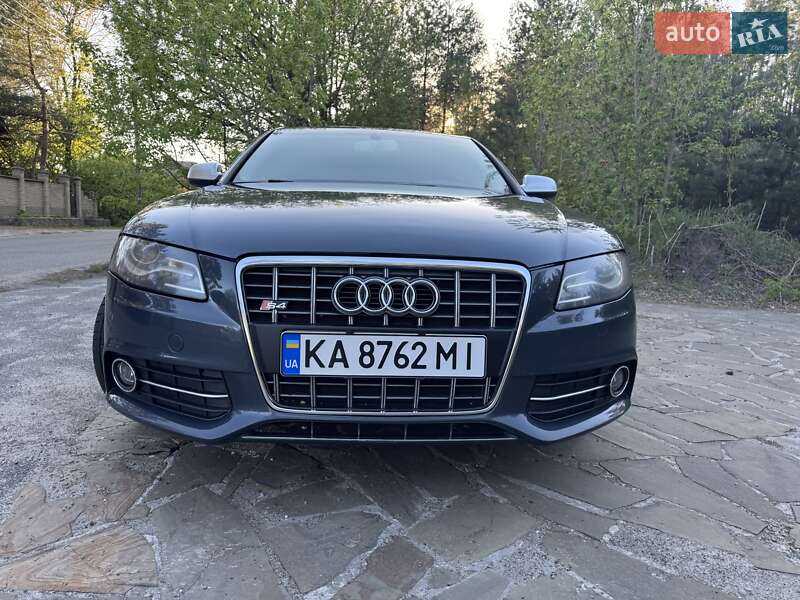 Седан Audi A4 2011 в Киеве