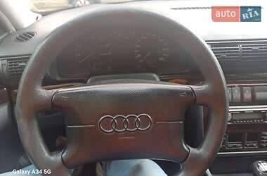 Седан Audi A4 1996 в 