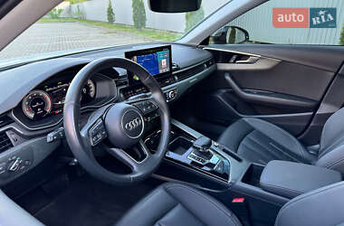 Седан Audi A4 2020 в 