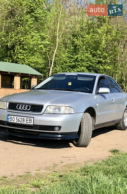 Седан Audi A4 1999 в 