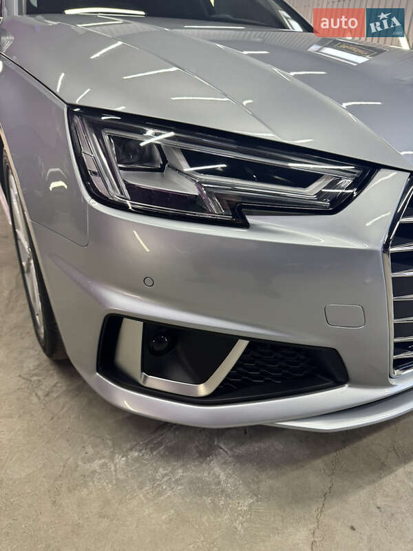 Седан Audi A4 2018 в Полтаве