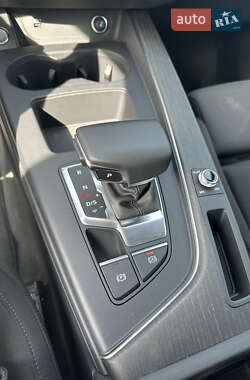 Седан Audi A4 2024 в 