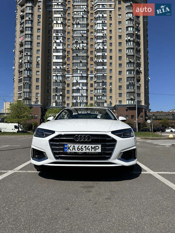 Седан Audi A4 2024 в Киеве