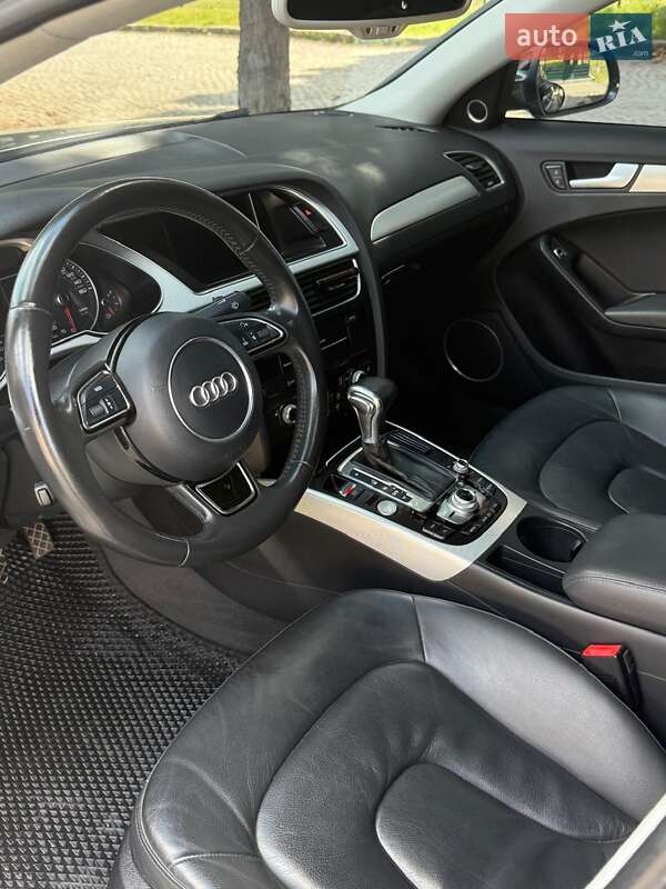 Седан Audi A4 2015 в Кропивницькому