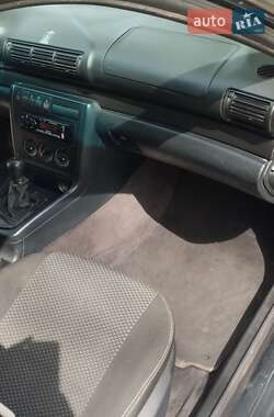 Седан Audi A4 1995 в 