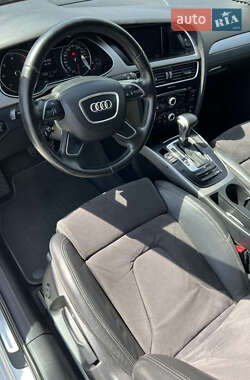 Седан Audi A4 2012 в 