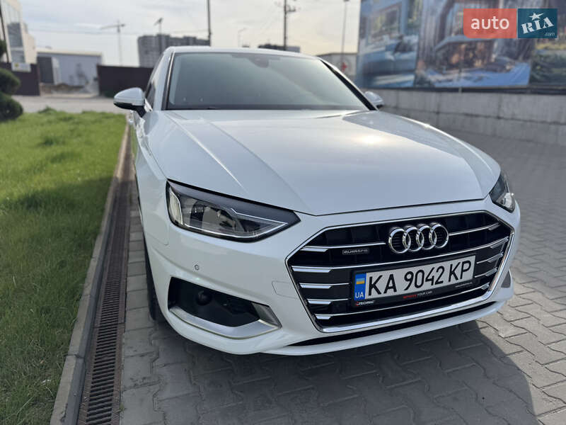 Седан Audi A4 2020 в Києві