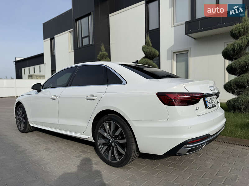Седан Audi A4 2020 в Києві
