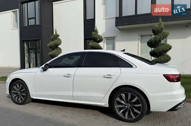 Седан Audi A4 2020 в 