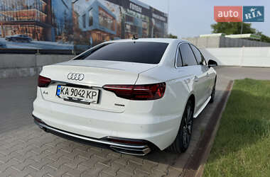 Седан Audi A4 2020 в 