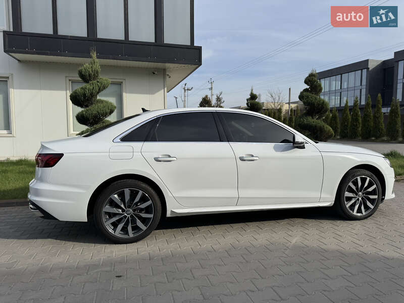 Седан Audi A4 2020 в Києві