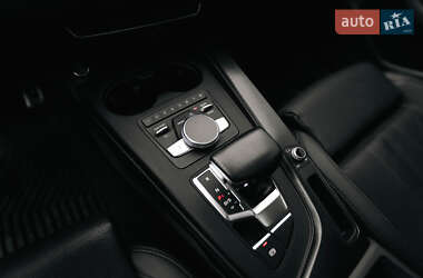 Седан Audi A4 2016 в 