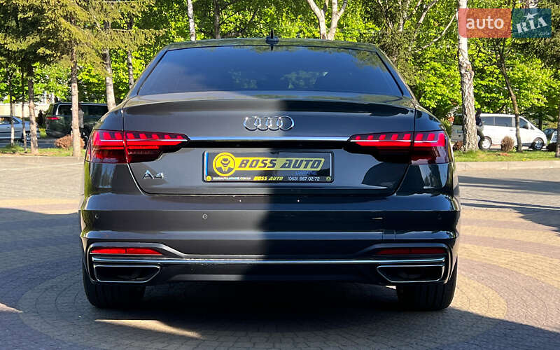 Седан Audi A4 2019 в Львові