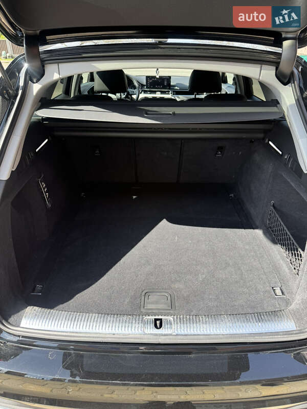 Универсал Audi A4 2020 в Сваляве