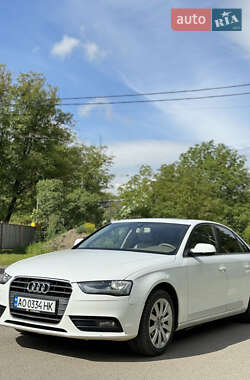 Седан Audi A4 2011 в 