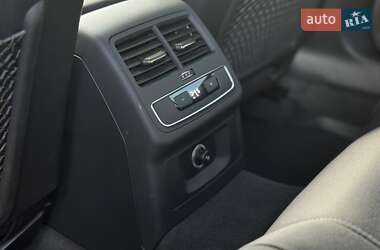 Универсал Audi A4 2017 в 