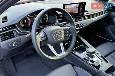 Седан Audi A4 2023 в 