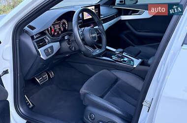 Седан Audi A4 2020 в 