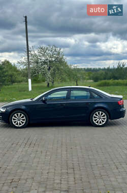 Седан Audi A4 2014 в 
