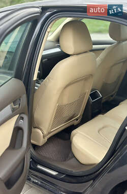 Седан Audi A4 2014 в 