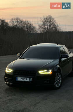 Седан Audi A4 2013 в Полтаве