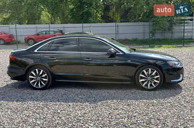 Седан Audi A4 2020 в 
