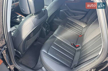 Седан Audi A4 2020 в 