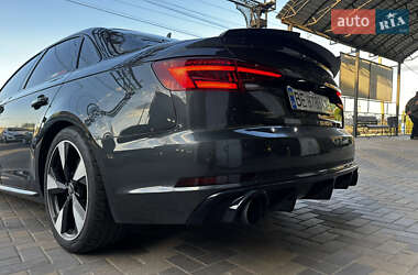 Седан Audi A4 2018 в 
