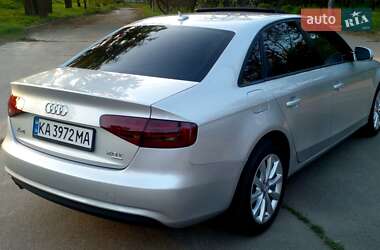 Седан Audi A4 2012 в 