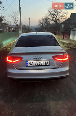 Седан Audi A4 2013 в 