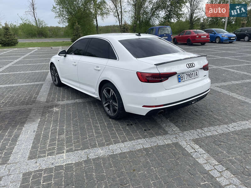 Седан Audi A4 2017 в Киеве