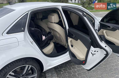 Седан Audi A4 2017 в 