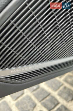 Седан Audi A4 2022 в 