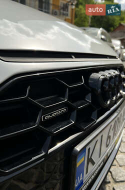 Седан Audi A4 2022 в 