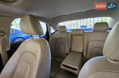 Седан Audi A4 2012 в 